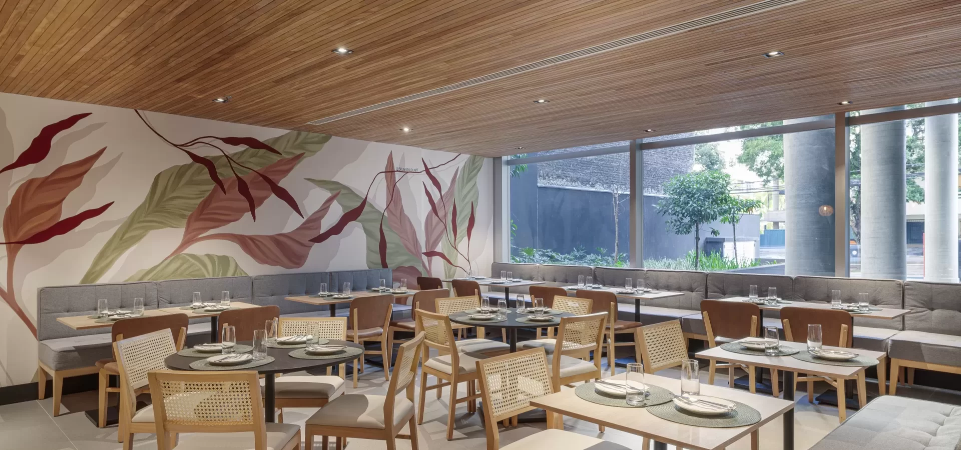 Restaurant_O0C0302